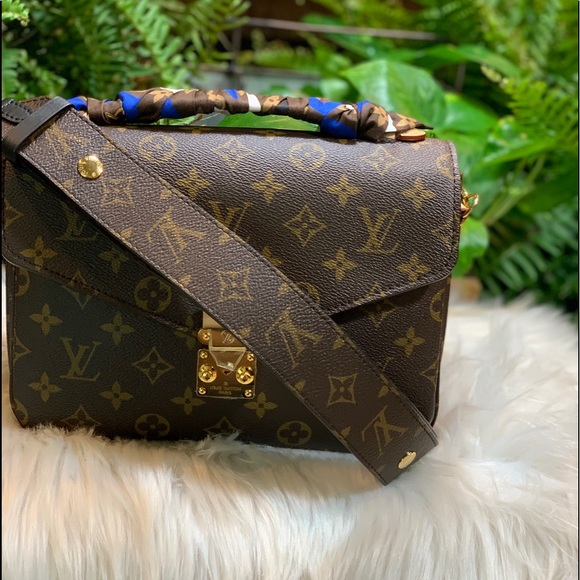 Bandouliere Adjustable strap  only NFS - Picture 7 of 10